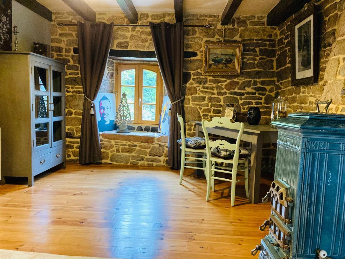 Maison de caractère datant de 1739 Quistinic Extérieur photo